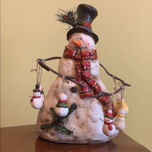 13” Snowman with Six Mini Snowmen